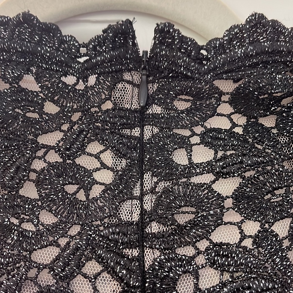 Cache black gown, size 4 - Picture 4 of 8